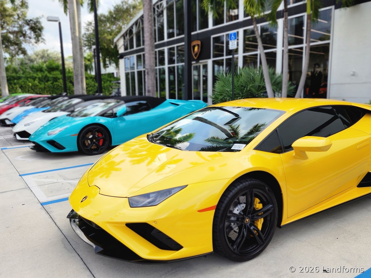Lamborghini Huracán EVO photographed by Darin Chamberlin
