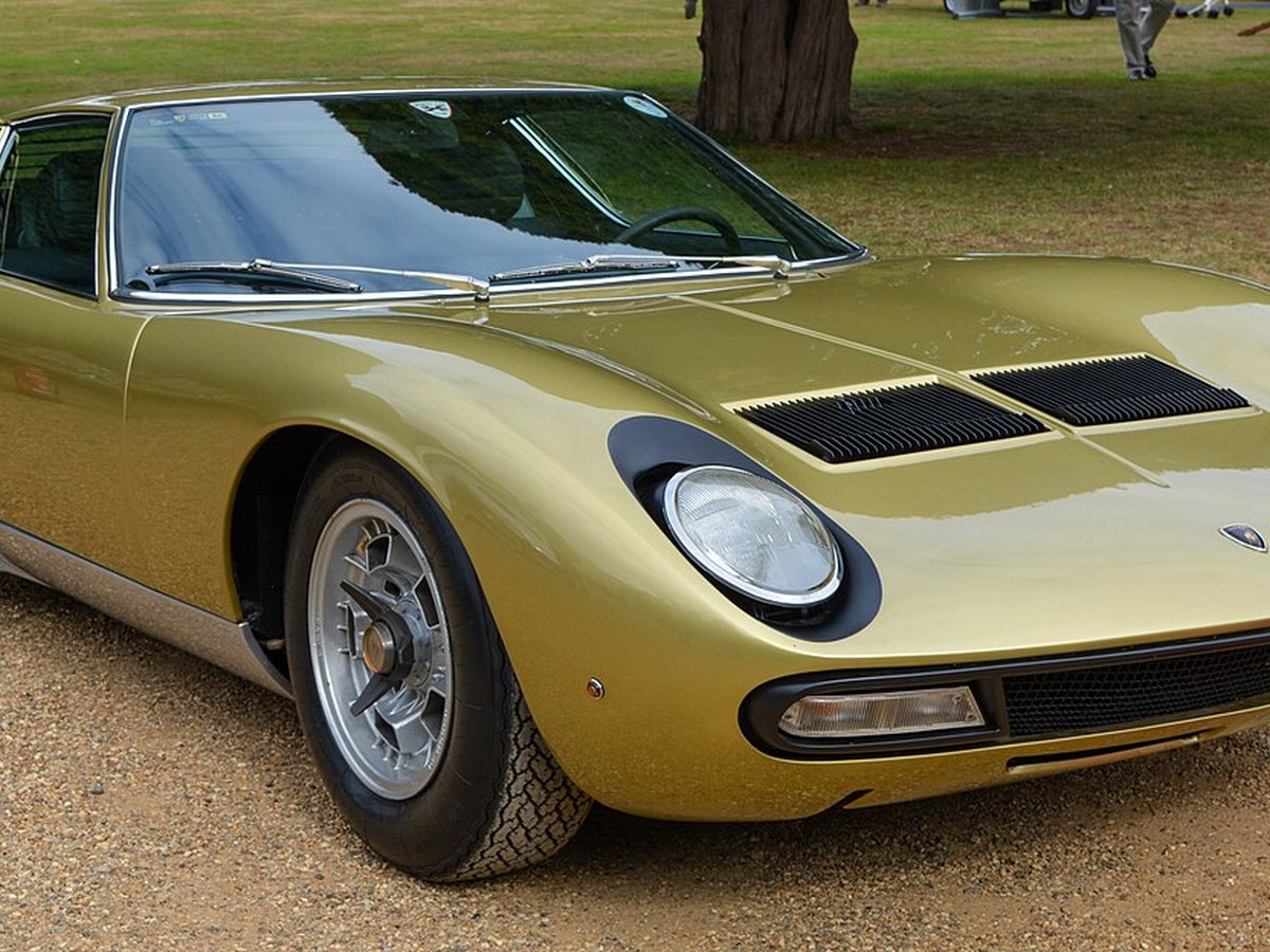 Lamborghini Miura P400 SV